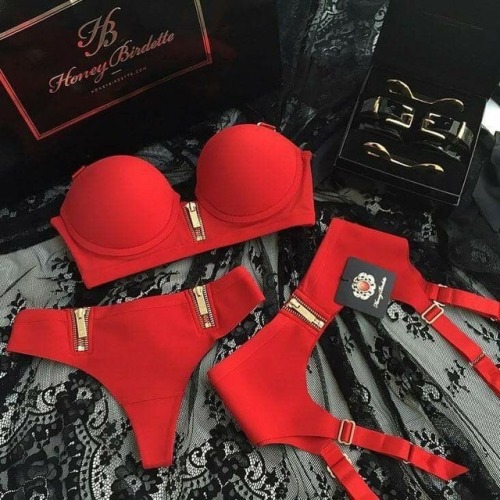 honeybirdette