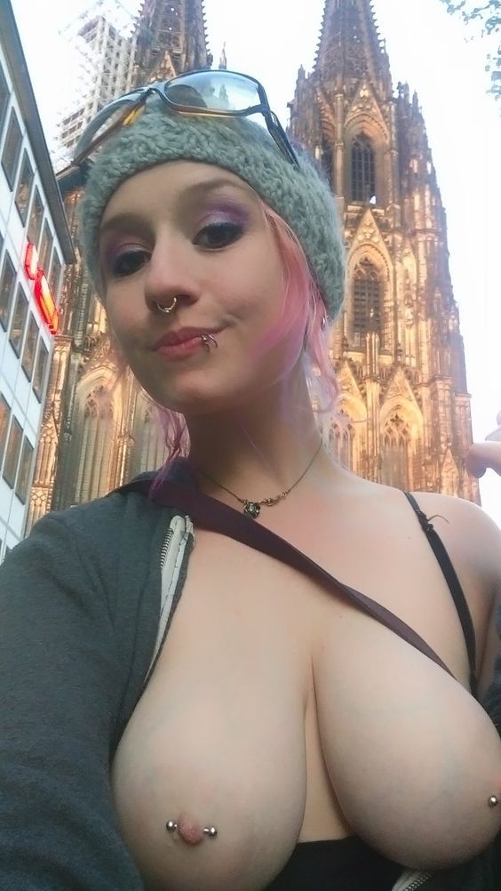 underbOOb and more