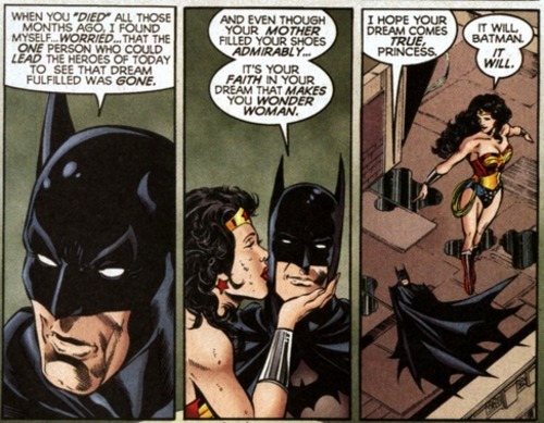 From Wonder Woman #167 by Phil Jimenez and Andy Lanning, 2001.