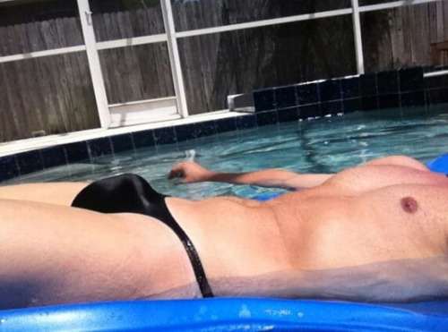 thong-jock:  Skimpy pool suit.