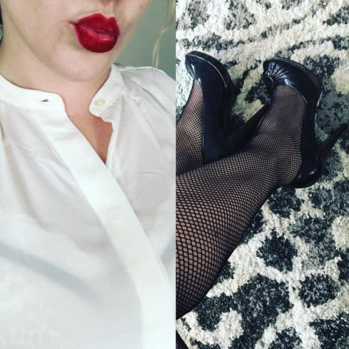 It’s a red lip, see through blouse, fishnet and stiletto kind of day. ‍♀️ #bdsmalways #bds