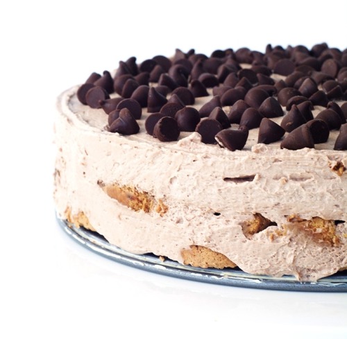 Chocolate chip cookie icebox cake