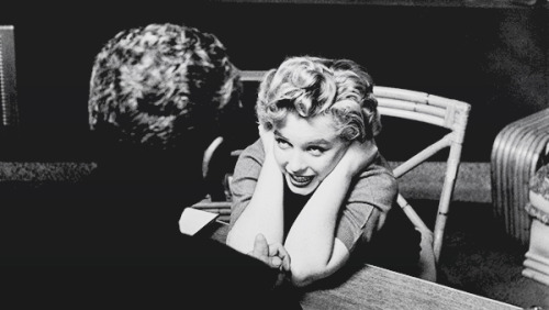 ourmarilynmonroe:  Marilyn Monroe photographed by Philippe Halsman, 1952.  She knew how to use her sensuality and make it look natural.