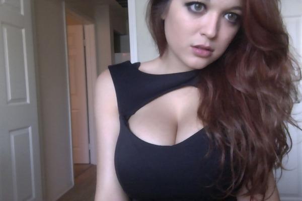 chrisnaustin:  I want her body!