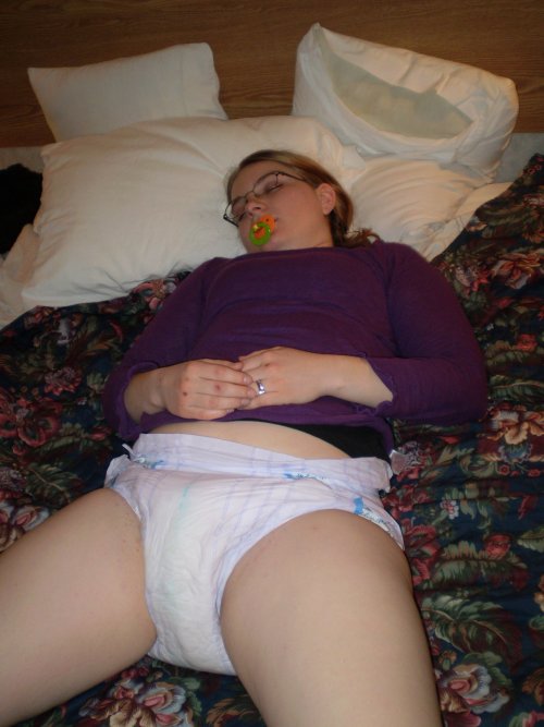 sweetdreams75:  sexy ladie !!! 