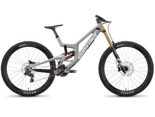 aces5050: (via The New Santa Cruz V10 and Reserve 29" DH Wheels Are Official - Pinkbike)