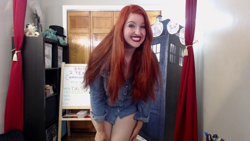 kayleepond:  The 90’s are alive, guys! 