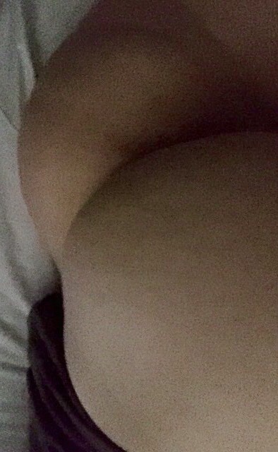 msjigglypuffs:  My sweet plump ass this morning…wanting someone to love up on it, kiss it, nibble it, grab it and smack it.