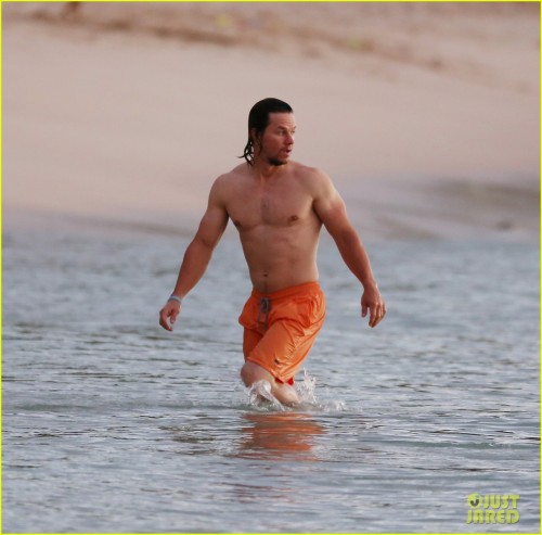 Mark Wahlberg Is So Ripped on the Beach in Barbados!
