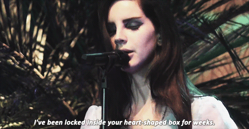 diamondsanddelrey:  Lana Del Rey and Marina and The Diamonds Blog 