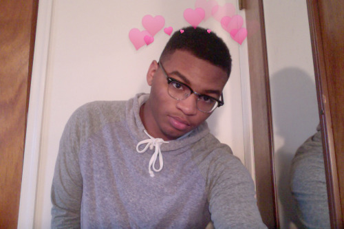 freekumdress: photo booth hates me // ig: stawp