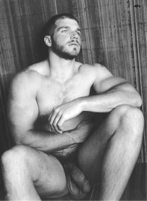 xlbigmanstuff:  more big man stuff at http://xlbigmanstuff.tumblr.com/ over 25,000 followers!