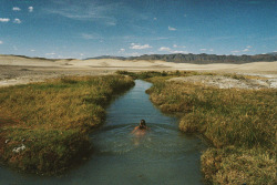 regressingforward:  Anna treading 105 degree water.