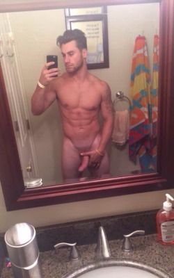 Straight Guys Nude