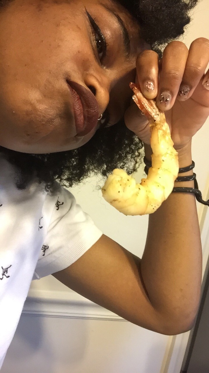 classicallyleone:  me and food cont.