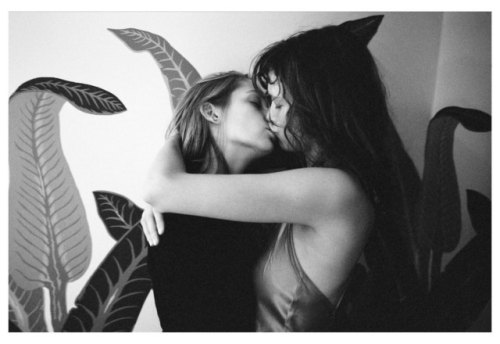Jemima Kirke & Paz De La Huerta
