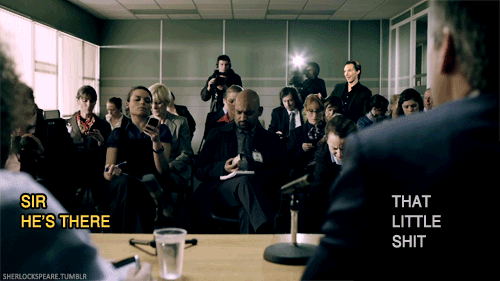 sherlock-has-got-the-blue-box:  I knew there was something wrong in this gif.  