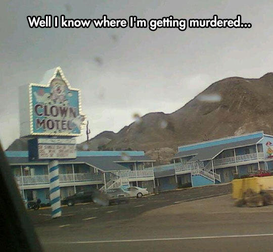 srsfunny:  Creepy Motel 