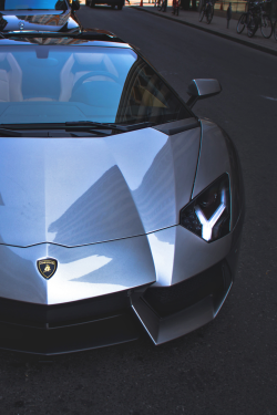 jrxdn:   Lamborghini Aventador | © | Instagram  