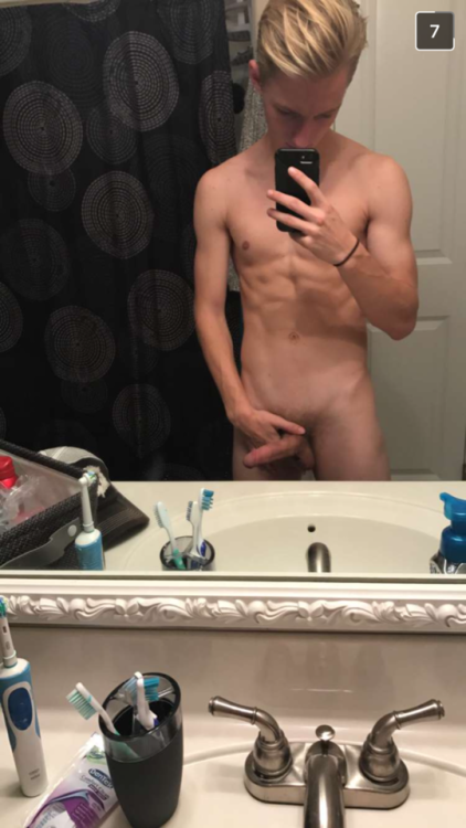 boytoythings:BLOND WEEK #6