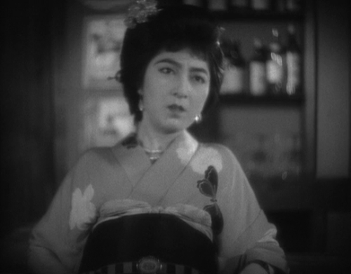 Michiko Oikawa in Japanese Girls at the Harbor (Hiroshi Shimizu, 1933)