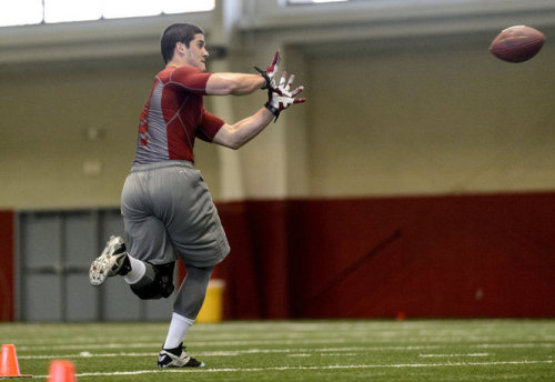 bulgepost:  Vinnie Sunseri /Alabama finally takes off shirt