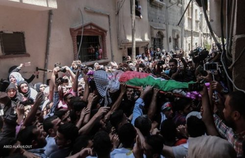 Funeral of Razan Al-najjar. Paramedic Razan Al-Najjar was killed by Israeli sniper yesterday. &