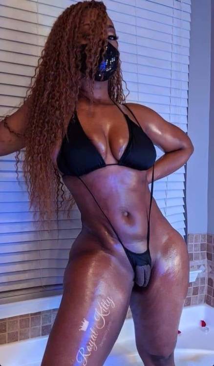 nastywantsnasty:  megabigchoco:  No joke.    Damn!!!!! I had to rp this again! Fuck fuck fuck!!! She’s bad as hell!!! She makes me want to be bisexual.
