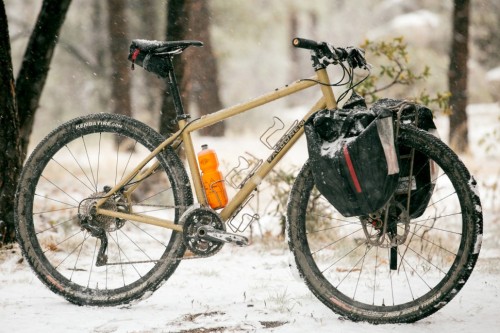 bikesandgirlsandmacsandstuff: (via Chris McNally’s Falconer Rigid Trail 29r Tourer | The Radavist)