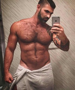 Follow my two hairy men blogs:http://sambrcln.tumblr.comhttp://hairysex.tumblr.com