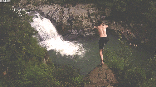 I love cliff jumping