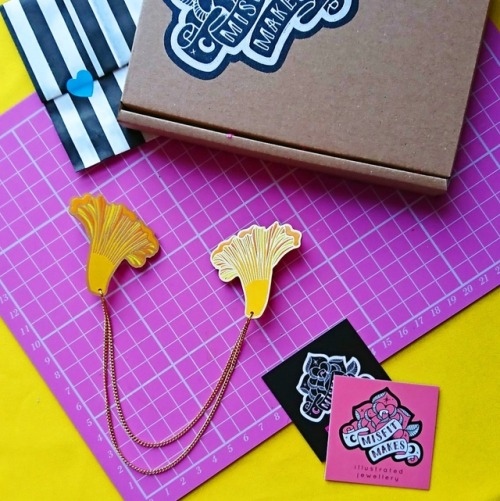 bamboocounting: sosuperawesome: Mushroom Jewelry, by Misfit Makes on Etsy @vardasvapors