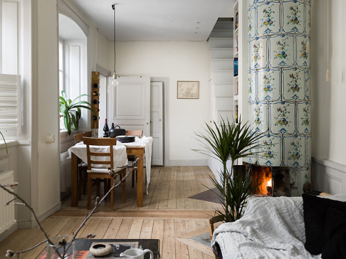 thenordroom: Small Scandinavian home | styling by Copparstad &amp; photos by Spinnell THENORDROO