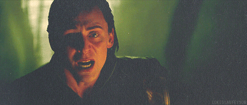 iwillstabyouinyourface:am i cursed?