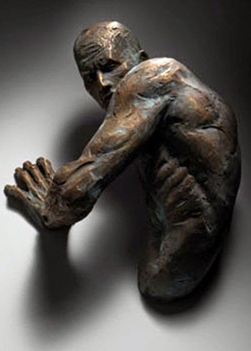 littlelimpstiff14u2:   The Fantastic Emerging and Disappearing Sculpture of Matteo Pugliese  These are the works of Milan born Matteo Pugliese. The self-taught sculptor has been experimenting and  working in his chosen craft since his teens. The style