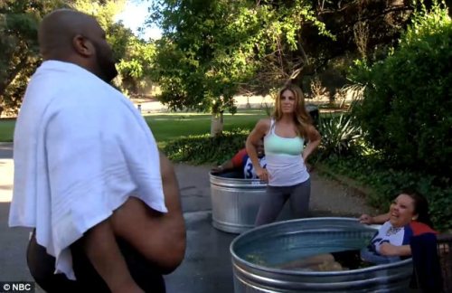 4blkbearschubsncubs:  Ruben Studdard  on NBC’s the biggest loser.  Oh my o my!!   Look at that lovely shirtless chest and belly.  Love the furry chest and that smile of his!!!!  No matter how much weight he loses, he will be my all time celebrity