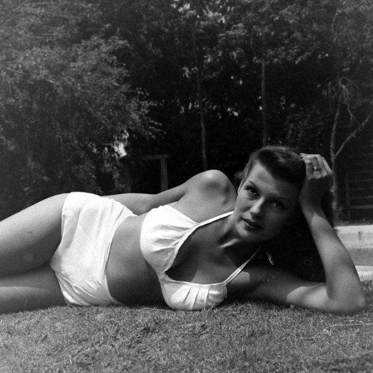 theritahaywortharchive:Rita Hayworth photographed by Peter Stackpole at her home,