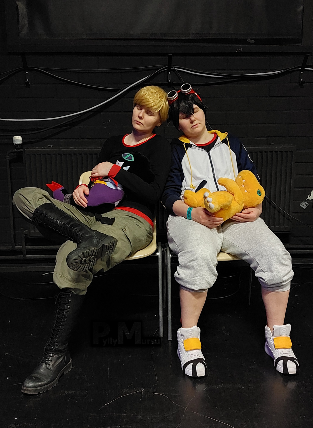 Here’s some new cosplay made by yours truly, featuring me as Takuma Momotsuka and @pupusukka​ as Kaito Shinonome from 