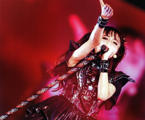 kikuchipro:BABYMETAL ARISES ~ BEYOND THE MOON ~ LEGEND - M - (Photobook)