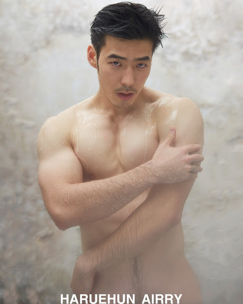 haruehun:  Some unpublished of WUD in showerDownload full: http://goo.gl/uWkjBO