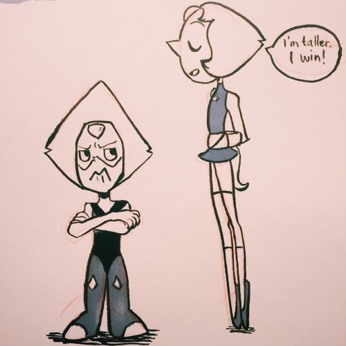 808lhr:  Catching up with Inktober!    I love Pearl :3 