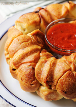 craving-nomz:  Pizza Monkey Bread