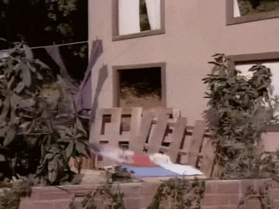 collegefun96:  machetelanding:  Sledge Hammer! (1986 - 1988)   😂
