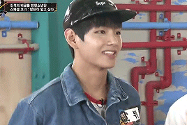 bangtanfabulous:Jung Hoseok has a way to make Kim Taehyung feel flustered.