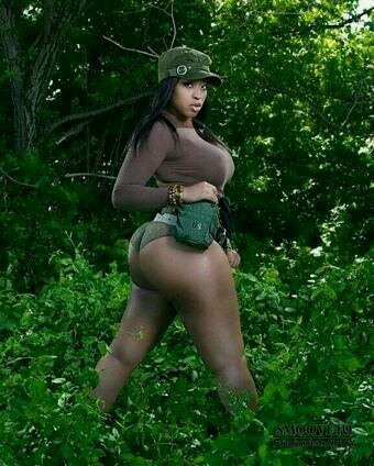 gabgar11:  Round butts!!