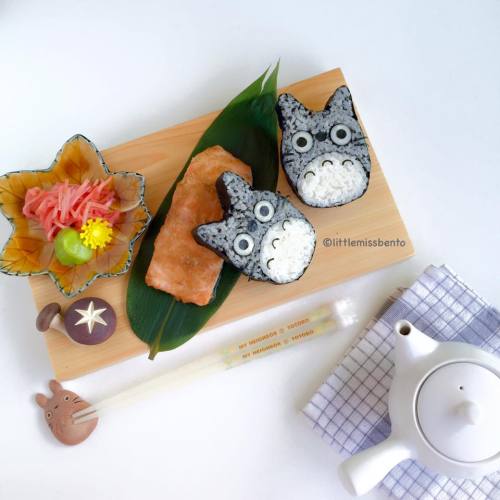 Totoro themed yummies from Little Miss Bento