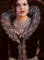 swannsavior:The Evil Queen + Wardrobe Details