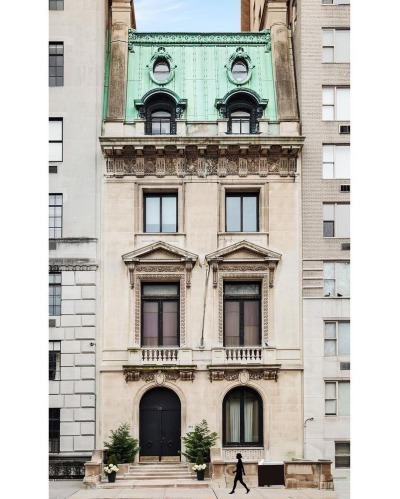 Posted @withregram • @old.newyorkcity 1906 - The R. Livingston Beeckman Mansion - No. 854 Fifth Avenue at 66th Street. Built in 1905 by Warren & Wetmore, same builders as Grand Central Terminal, for R. Livingston Beekman and his family.  It was