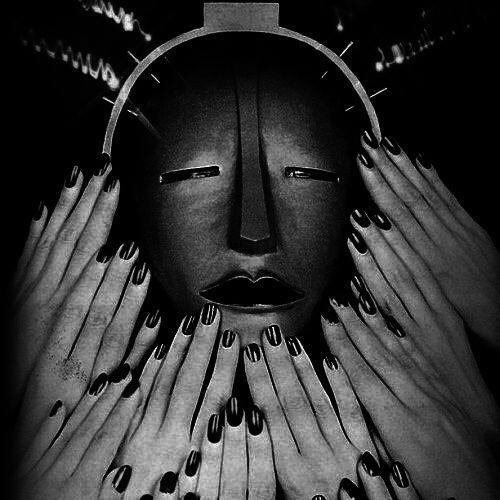 eyesaremosaics:  Man Ray 
