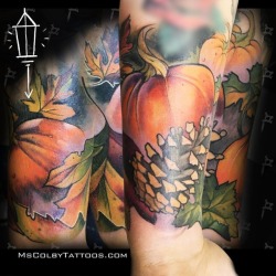 Happy first day of fall!! #autumn #pumkinspice #pumkinspicetattoo #pumkinpicking #pumkinpatch #neotraditionaltattoo #neotraditionalpumkin #kimkardashian #whosevenreadingthesehashtags #happybirthday this was a fun one from so long ago.  I couldn’t get the photo to look right cause of the way it wrapped around, photoshop to the rescue . #morepumkinsplease ! (at Broad Street Tattoo Parlour)
https://www.instagram.com/p/BoDqih8Be80/?utm_source=ig_tumblr_share&ampigshid=xwg62iydawm5